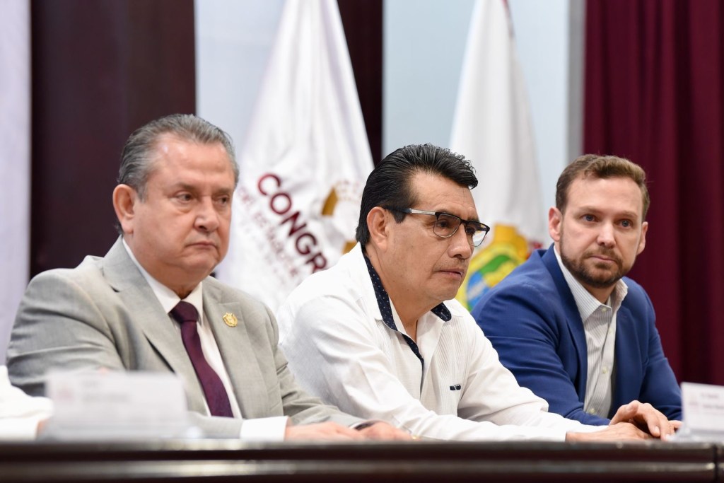 Comisión de Vigilancia tiene instrucciones de no limpiar cuentas públicas: Esteban&nbsp;Bautista