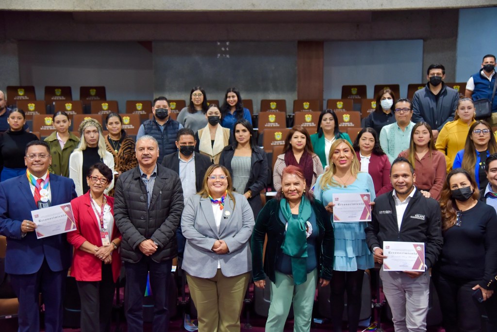 Realiza Astrid Sánchez foro sobre derechos humanos de la comunidad&nbsp;LGBTTTIQAP+