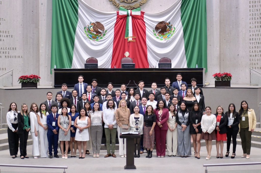 Amplia participación y propuestas sólidas en el XX Parlamento de la&nbsp;Juventud