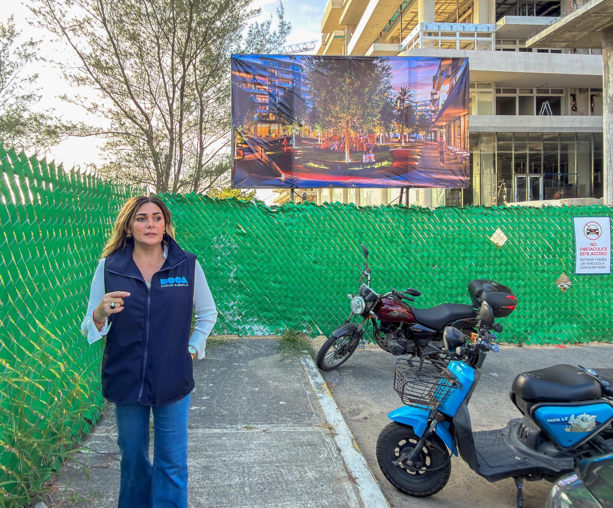 Alcaldesa Maryjose Gamboa realiza recorrido sorpresa en Costa de Oro
