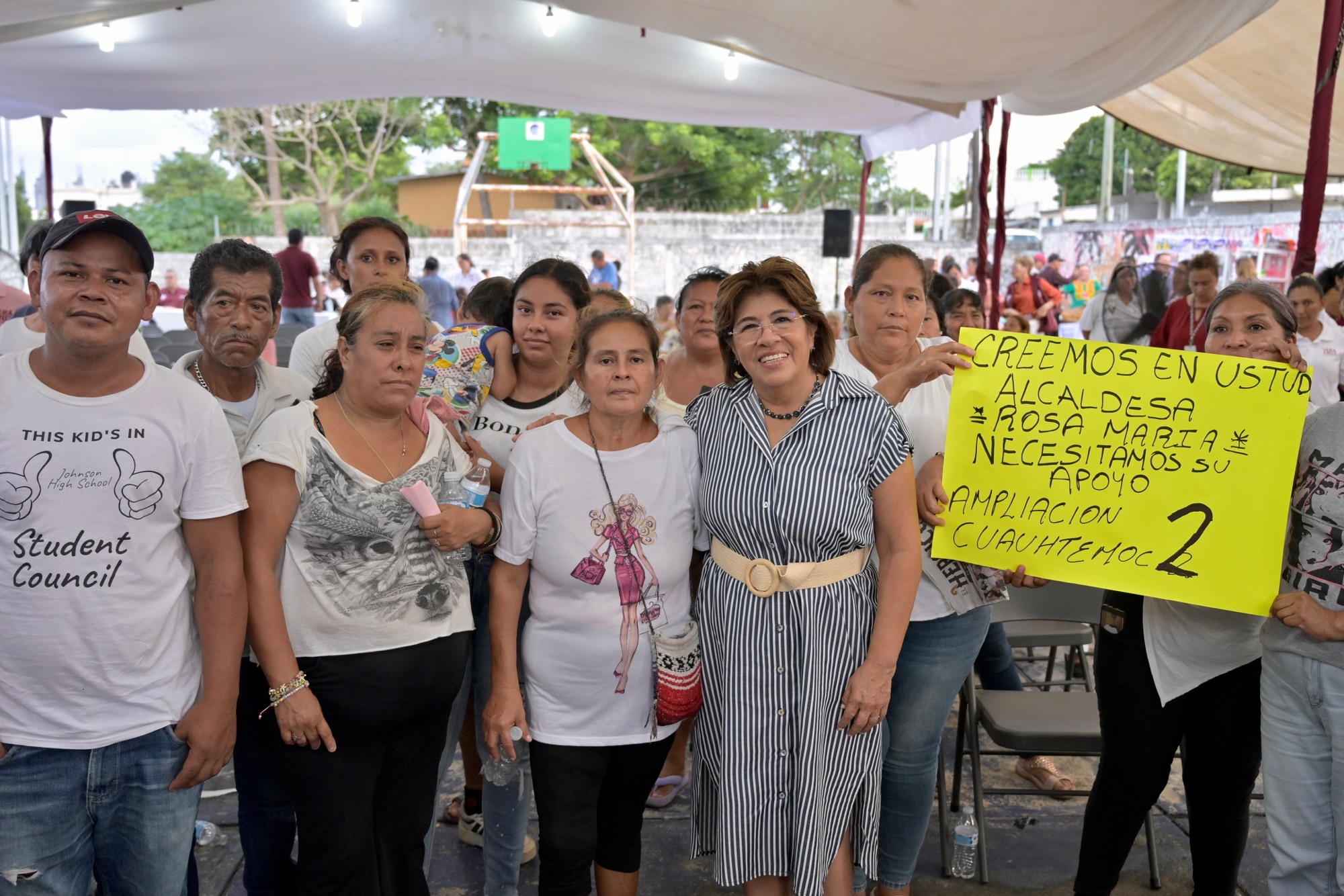 Refrenda Rosa María compromiso de trabajar cerca de la gente en el “Jueves en tu Colonia”